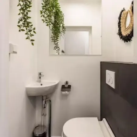 Cozy 2-bedroom Amsterdam